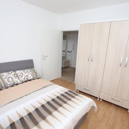 Fast Sleep & Go 3 Apartment Paracin Bagian luar foto